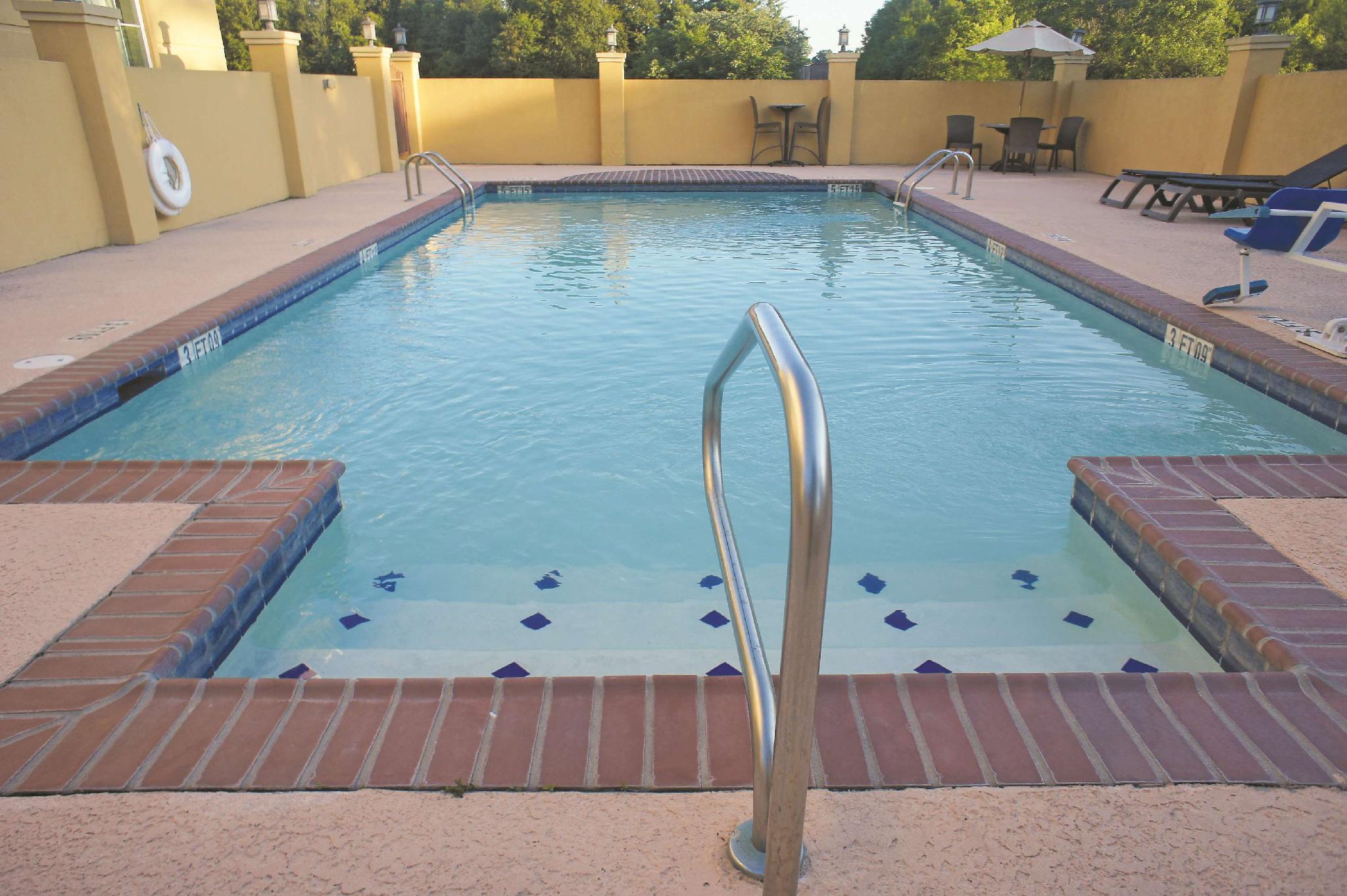 La Quinta Inn & Suites By Wyndham Broussard - Lafayette Area מראה חיצוני תמונה