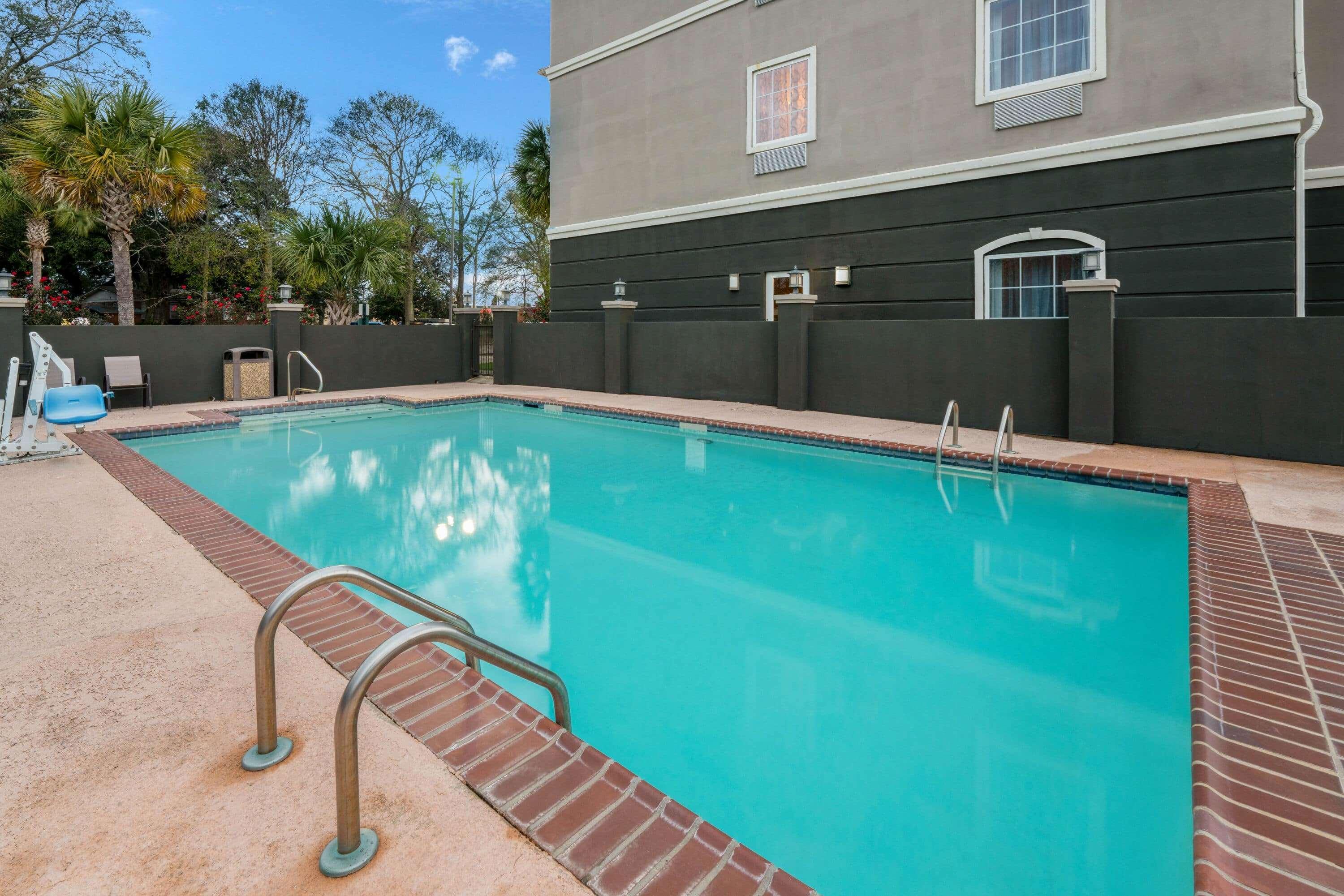 La Quinta Inn & Suites By Wyndham Broussard - Lafayette Area מראה חיצוני תמונה
